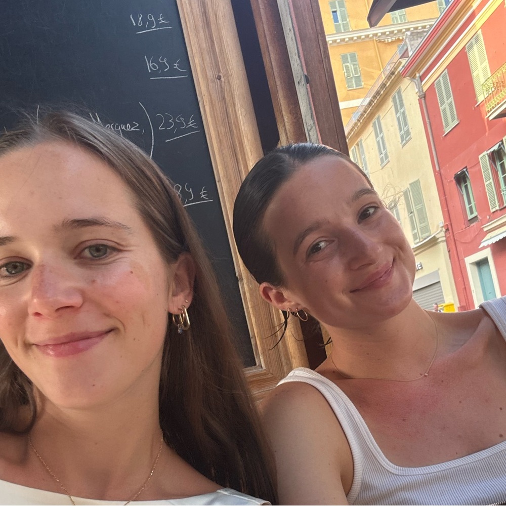 Meet your Posher, Emma